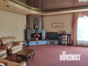 Дом 298м², 3-этажный, посуточно,