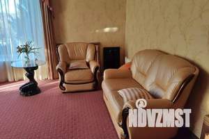 Дом 298м², 3-этажный, посуточно,