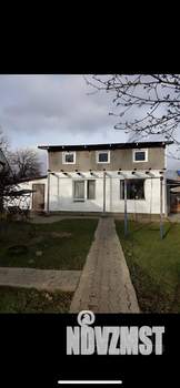 Коттедж 180м², 2-этажный, участок 10 сот.