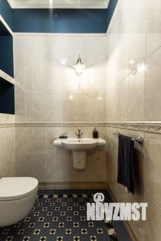 Дом 387м², 2-этажный, участок 18 сот.