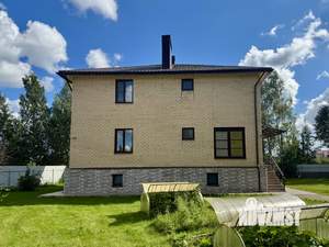 Дом 252м², 3-этажный, участок 10 сот.