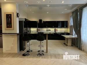 Таунхаус 262м², 3-этажный, участок 4 сот.  