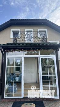 Коттедж 180м², 2-этажный, участок 9 сот.  