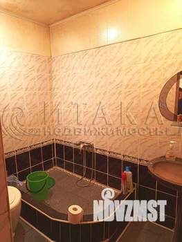 Дом 239м², 3-этажный, участок 19 сот.  