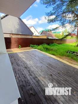 Коттедж 185м², 2-этажный, участок 10 сот.  