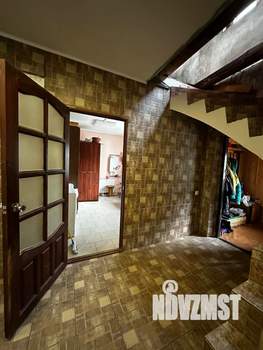 Коттедж 140м², 2-этажный, участок 10 сот.  