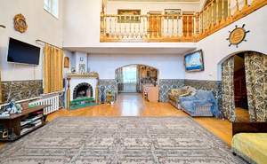 Дом 221м², 2-этажный, участок 14 сот.  