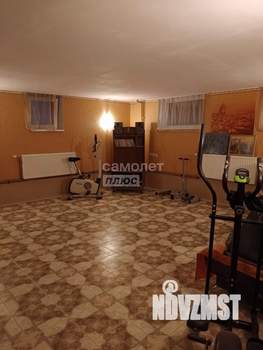 Дом 252м², 3-этажный, участок 10 сот.  