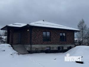 Коттедж 200м², 2-этажный, участок 10 сот.  