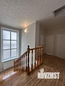 Дом 183м², 3-этажный, участок 6 сот.  