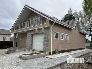 Коттедж 220м², 2-этажный, участок 10 сот.  