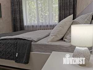 1-к квартира, посуточно, 33м2, 3/5 этаж