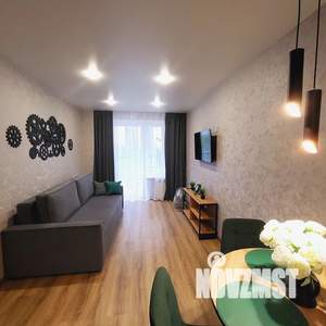 1-к квартира, посуточно, 37м2, 4/10 этаж