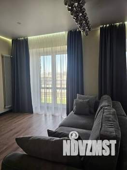 Студия квартира, посуточно, 42м2, 2/6 этаж