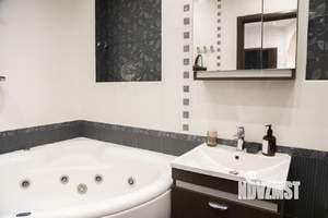 1-к квартира, посуточно, 61м2, 1/1 этаж