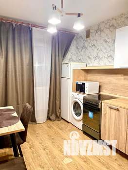 1-к квартира, посуточно, 38м2, 2/10 этаж