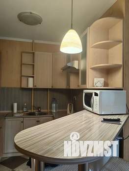 1-к квартира, посуточно, 30м2, 1/2 этаж