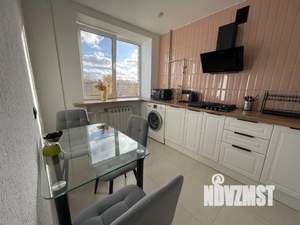 1-к квартира, посуточно, 50м2, 1/1 этаж