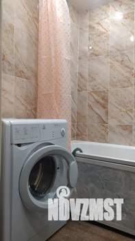 1-к квартира, посуточно, 38м2, 3/5 этаж