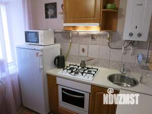 2-к квартира, посуточно, 45м2, 1/1 этаж