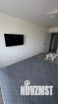 1-к квартира, посуточно, 40м2, 7/9 этаж