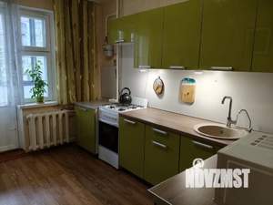 1-к квартира, посуточно, 40м2, 2/5 этаж