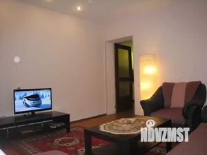 2-к квартира, посуточно, 50м2, 1/2 этаж