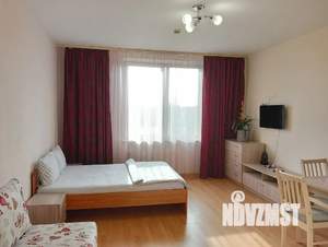 Студия квартира, посуточно, 37м2, 2/6 этаж