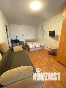 1-к квартира, посуточно, 38м2, 3/9 этаж