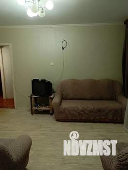 2-к квартира, посуточно, 46м2, 2/5 этаж