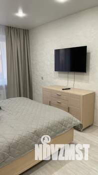 1-к квартира, посуточно, 38м2, 5/10 этаж