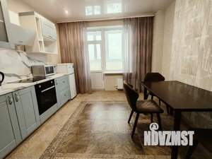 2-к квартира, посуточно, 72м2, 1/1 этаж