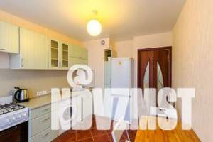 1-к квартира, посуточно, 40м2, 5/5 этаж