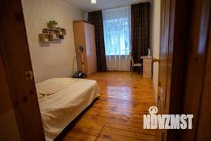 2-к квартира, посуточно, 48м2, 1/2 этаж