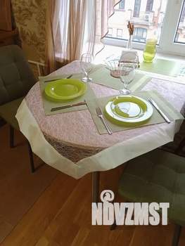 Студия квартира, посуточно, 44м2, 3/3 этаж