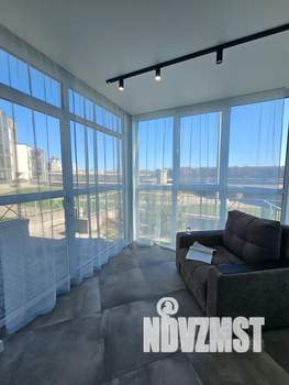 Студия квартира, посуточно, 42м2, 1/6 этаж