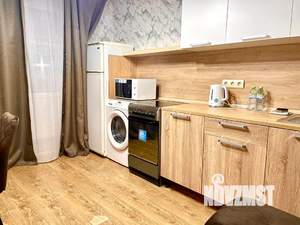 1-к квартира, посуточно, 38м2, 2/10 этаж