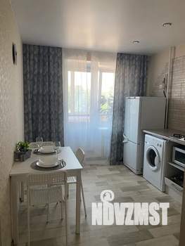 1-к квартира, посуточно, 34м2, 4/10 этаж