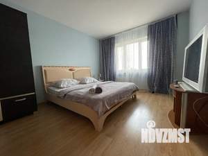 1-к квартира, посуточно, 39м2, 5/10 этаж