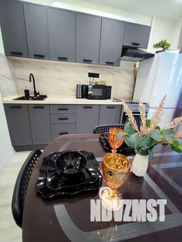 1-к квартира, посуточно, 38м2, 3/10 этаж