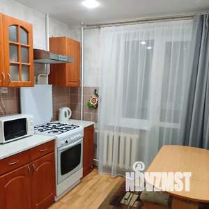 2-к квартира, посуточно, 60м2, 1/5 этаж