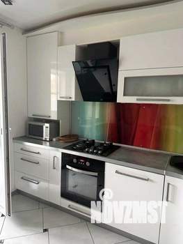 3-к квартира, посуточно, 65м2, 1/1 этаж