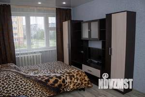 1-к квартира, посуточно, 36м2, 3/10 этаж