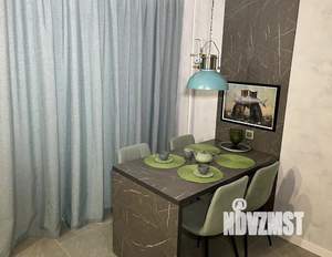 Студия квартира, посуточно, 38м2, 3/6 этаж
