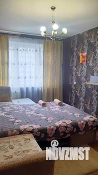 1-к квартира, посуточно, 35м2, 3/10 этаж
