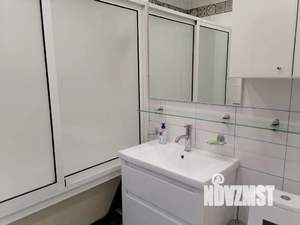 Студия квартира, посуточно, 35м2, 5/10 этаж