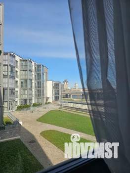 Студия квартира, посуточно, 42м2, 2/6 этаж