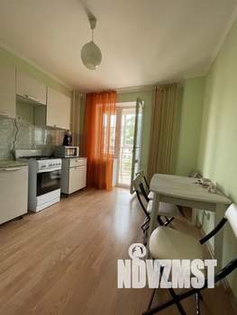 1-к квартира, посуточно, 40м2, 2/5 этаж