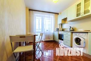 1-к квартира, посуточно, 40м2, 5/5 этаж