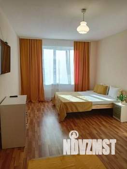 1-к квартира, посуточно, 49м2, 1/1 этаж